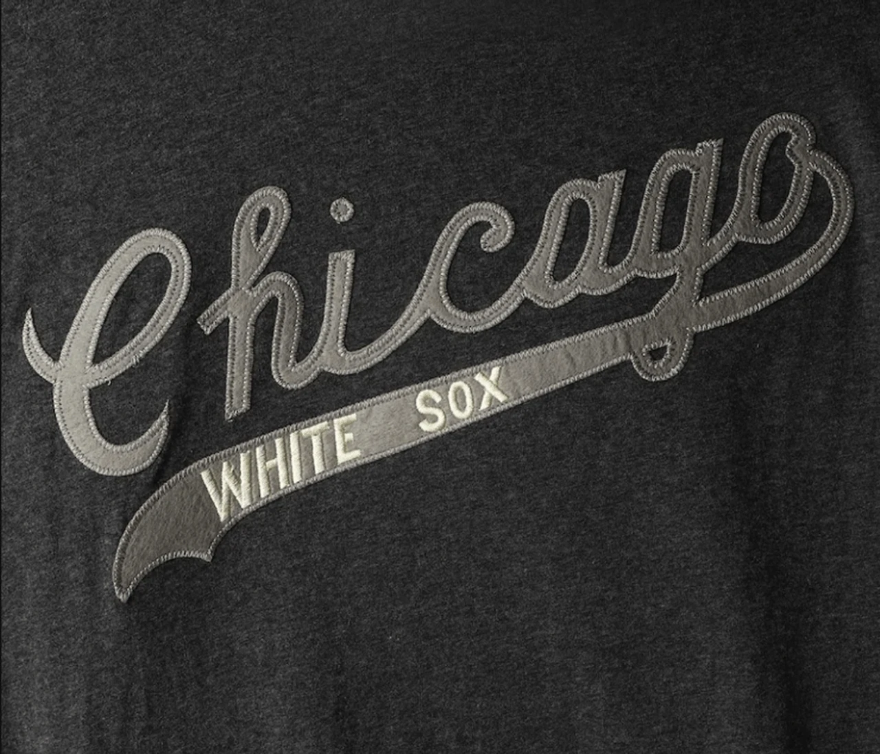 Mitchell & Ness Chicago White Sox Lightweight Pullover Heather Black Hoodie XLT, 2XT, 3XT 4 Mitchell & Ness Chicago White Sox Lightweight Pullover Heather Black Hoodie XLT, 2XT, 3XT - Image 4